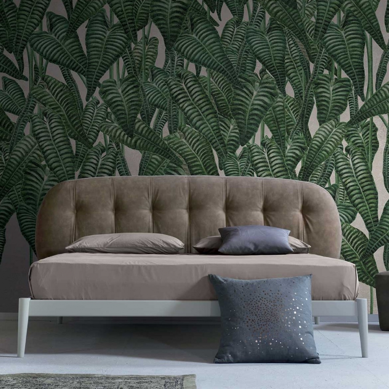 LONDON ART ALL ABOUT EVE WALLPAPER