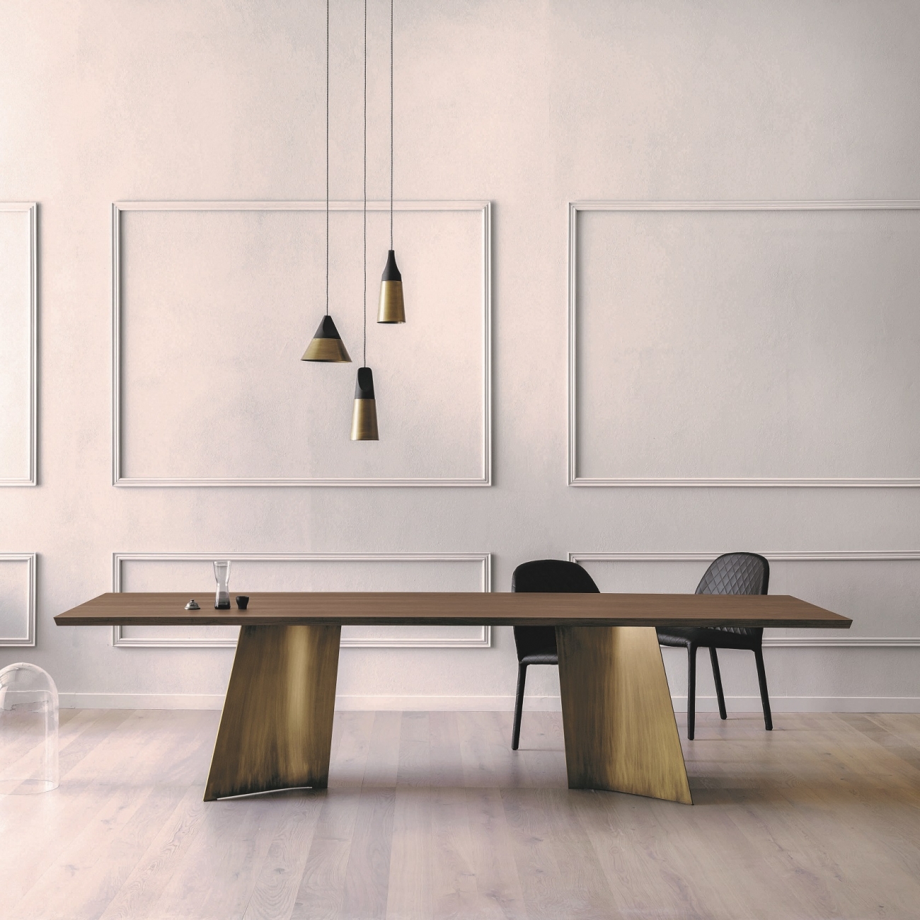 MINIFORMS MAGGESE FIXED DINING TABLE
