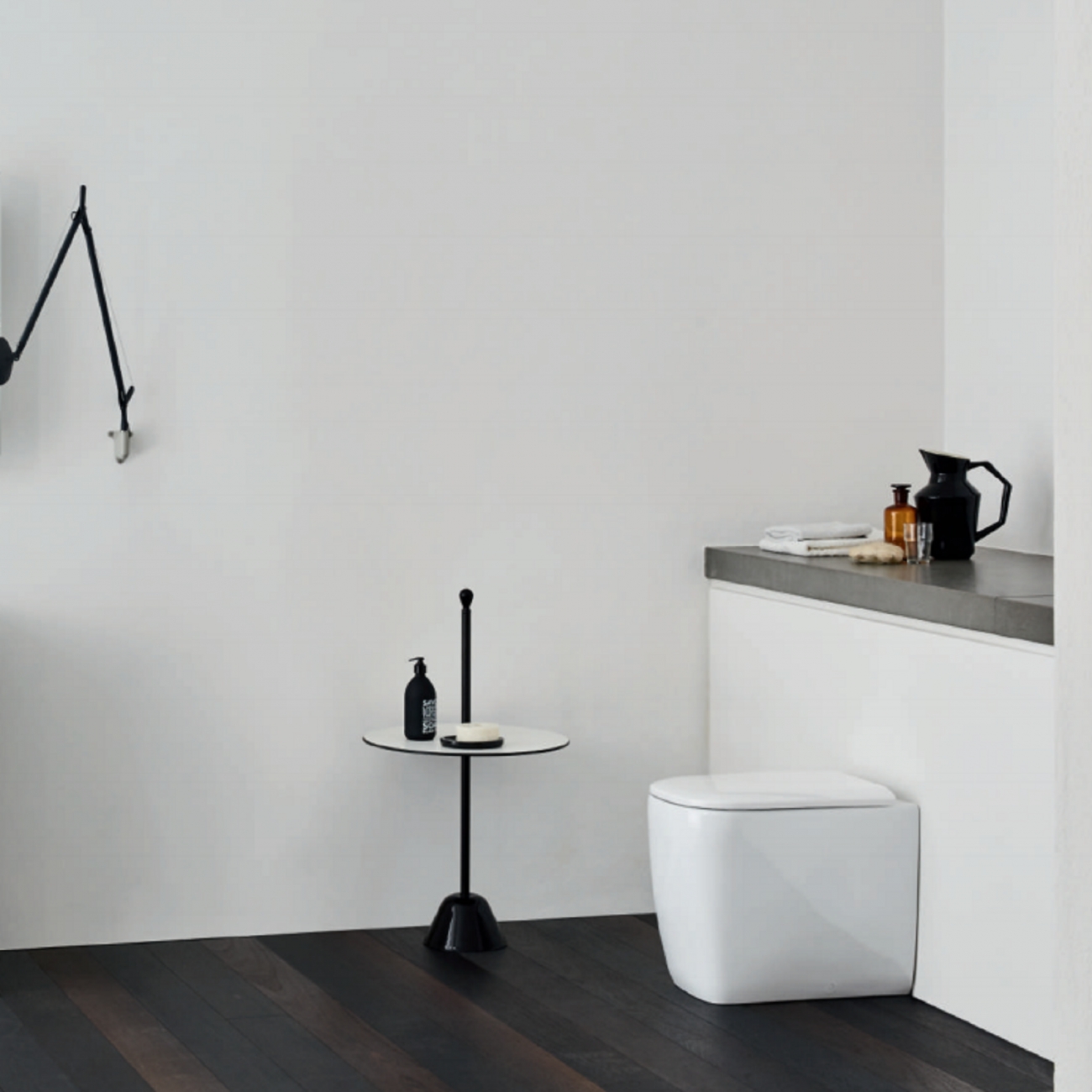 NIC DESIGN SEMPLICE BACK TO WALL WC