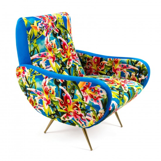 SELETTI TOILETPAPER FLOWERS WITH HOLES ARMCHAIR