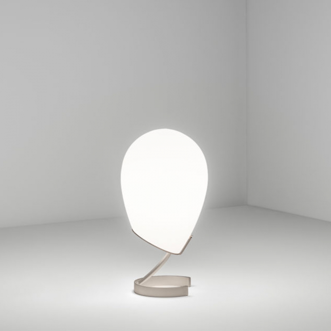 Firmamento Milano Equilibrio Table Lamp