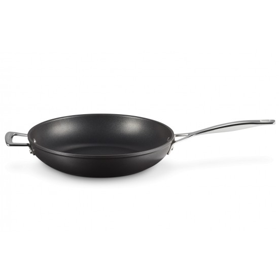 Le Creuset Stir-Fry Pan with Helper Handle 30