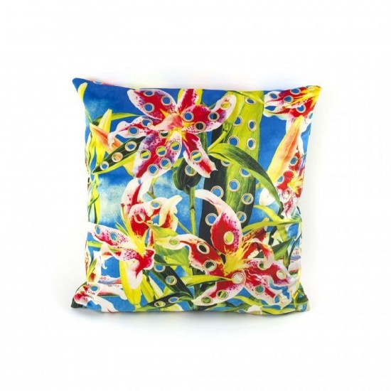 SELETTI TOILETPAPER FLOWERS WITH HOLES CUSHION